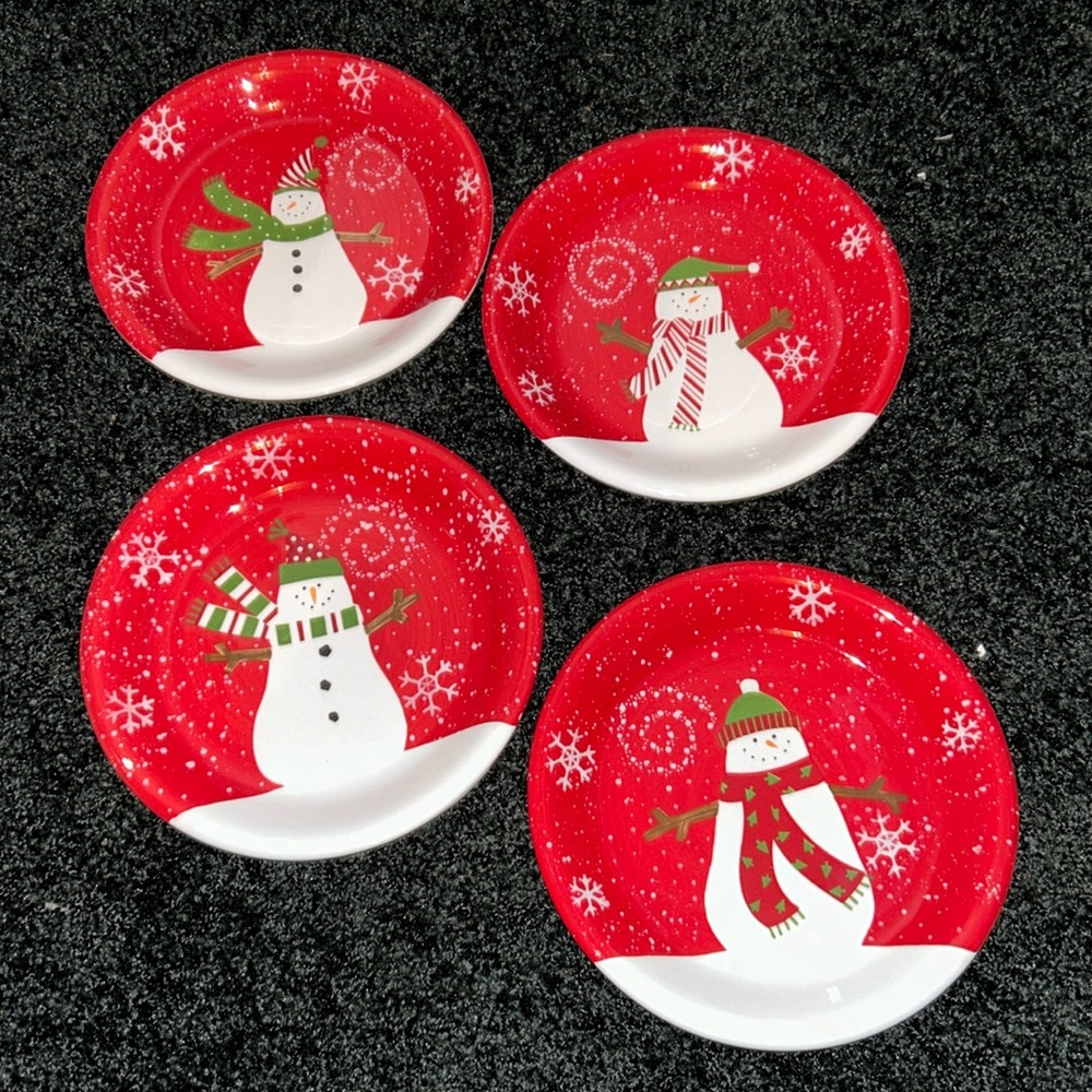 4 simply snowmen Debbie mumm zak designs dessert/salad plates.